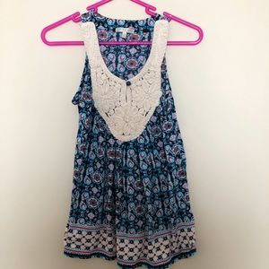 Crotchet detailed top